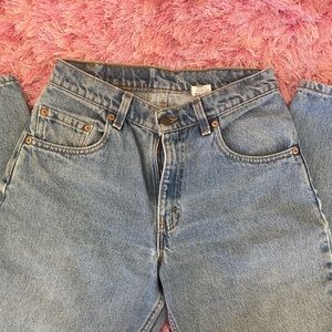 Levi’s Vintage 560’s Size 28 (Modern 4)